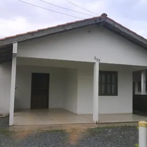 Casa de Férias Residência Deolindo, Itapoa (Santa Catarina)